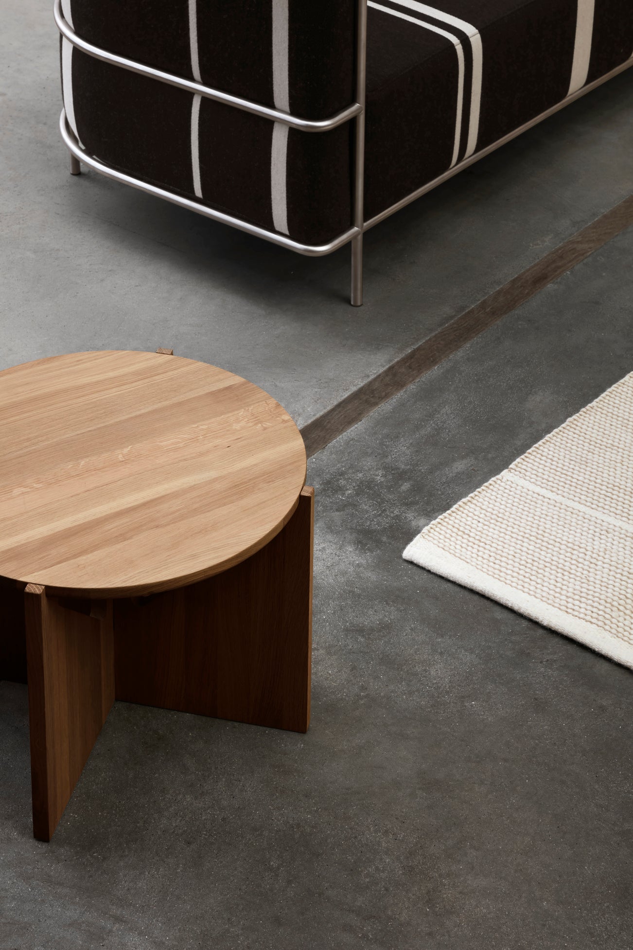 Simple Table by Kristina Dam