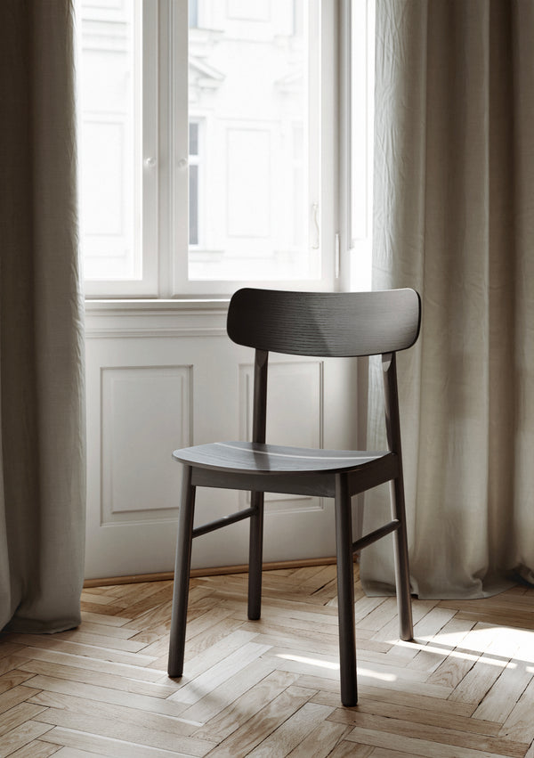 Soma Dining Chair in Oak by WOUD