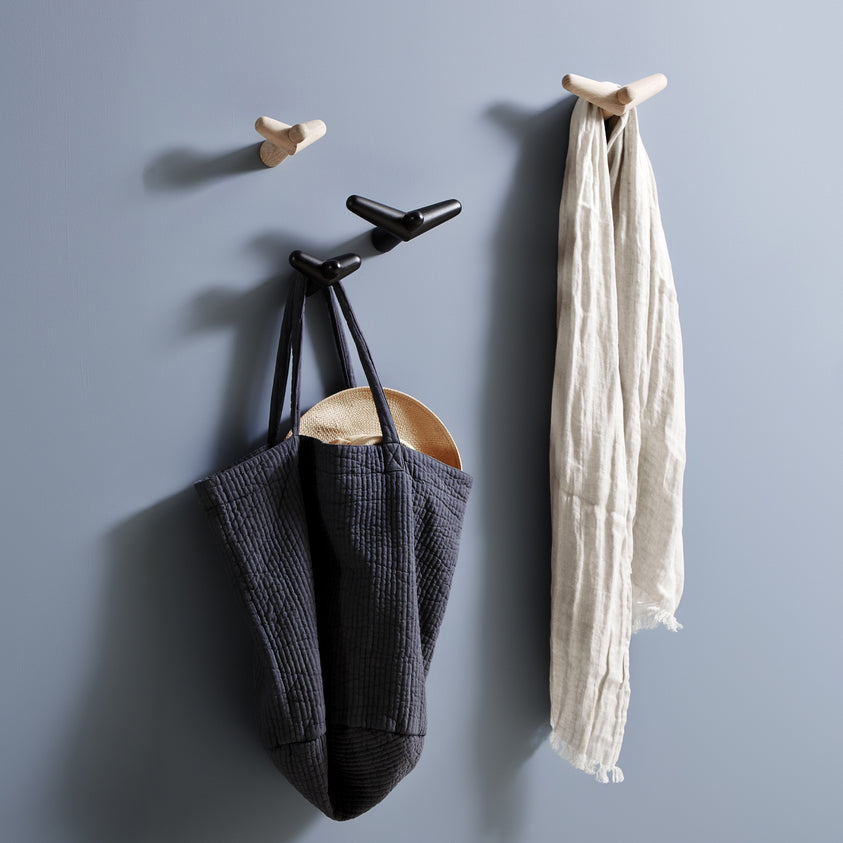 Tail Wing Hook by Woud