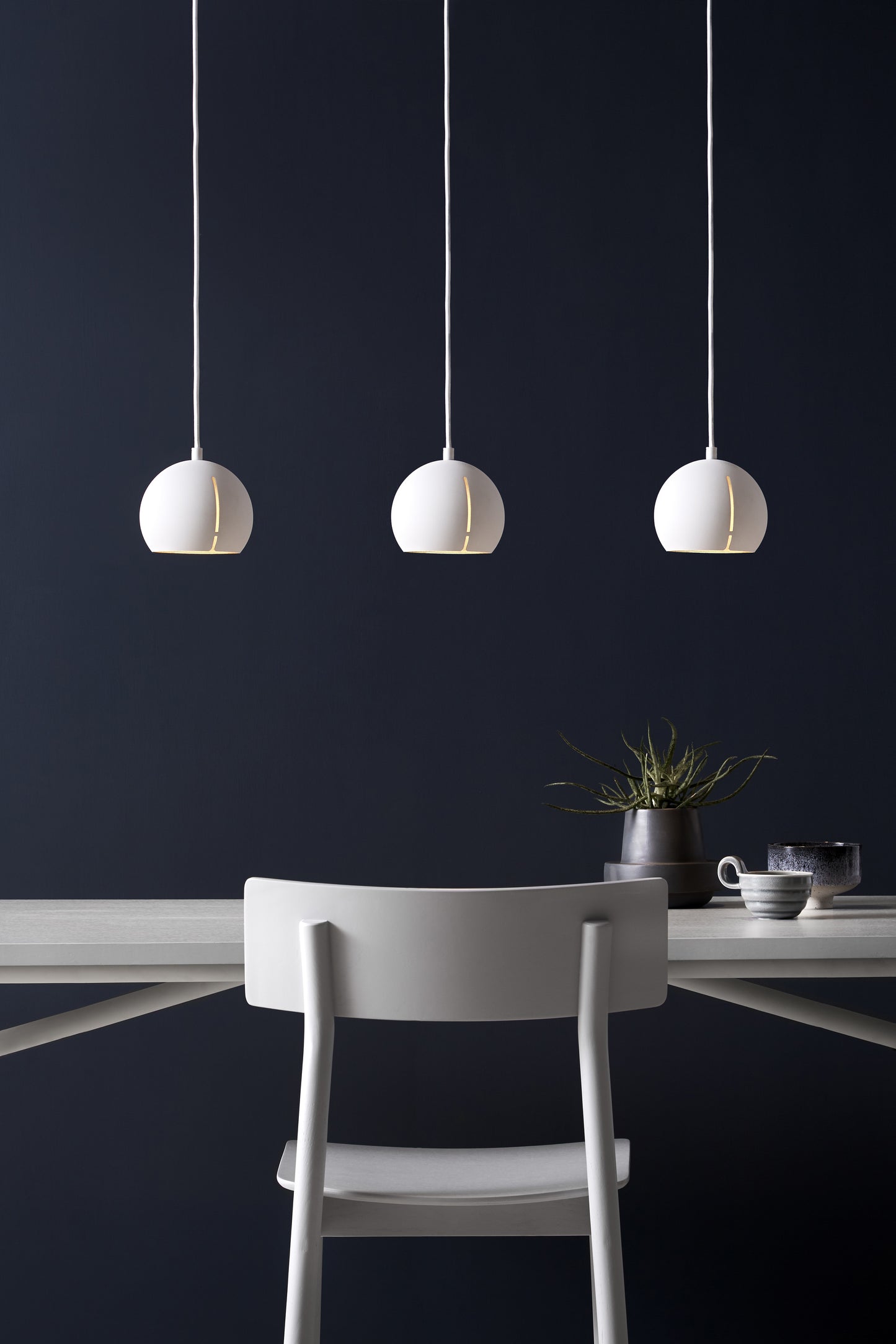 Gap Pendant - Round by Woud