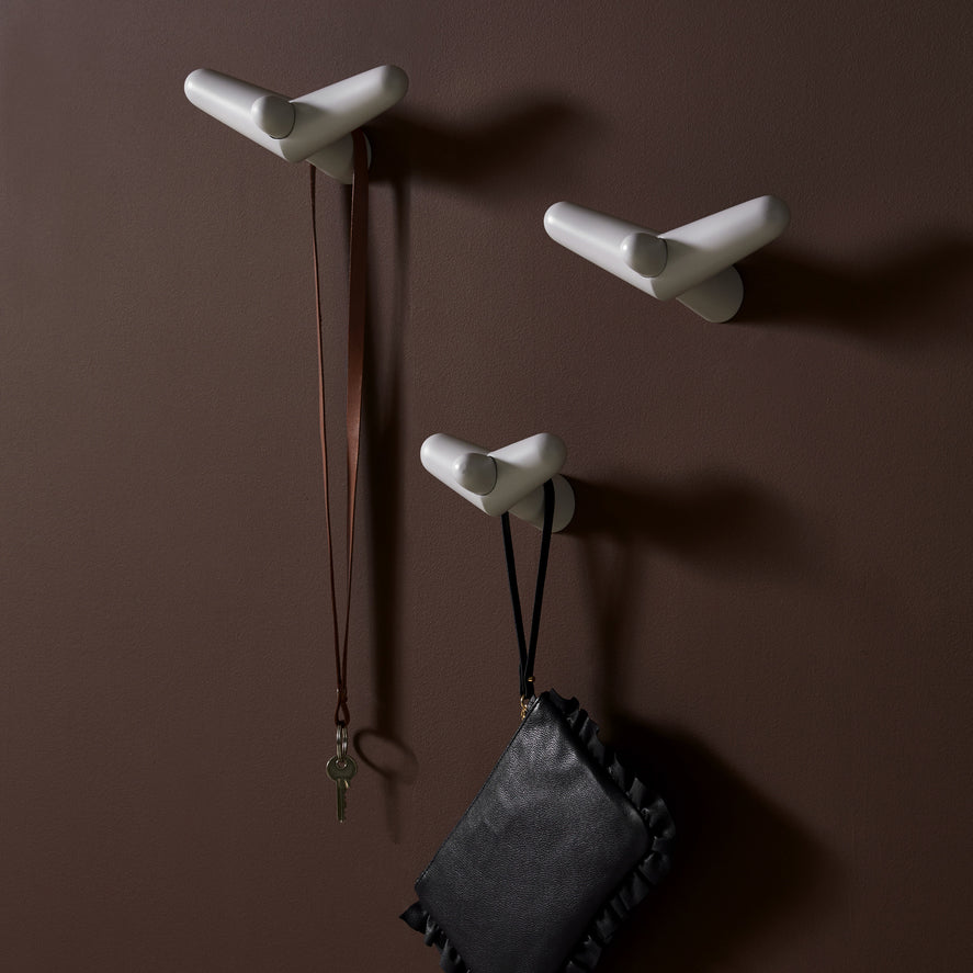 Tail Wing Hook by Woud