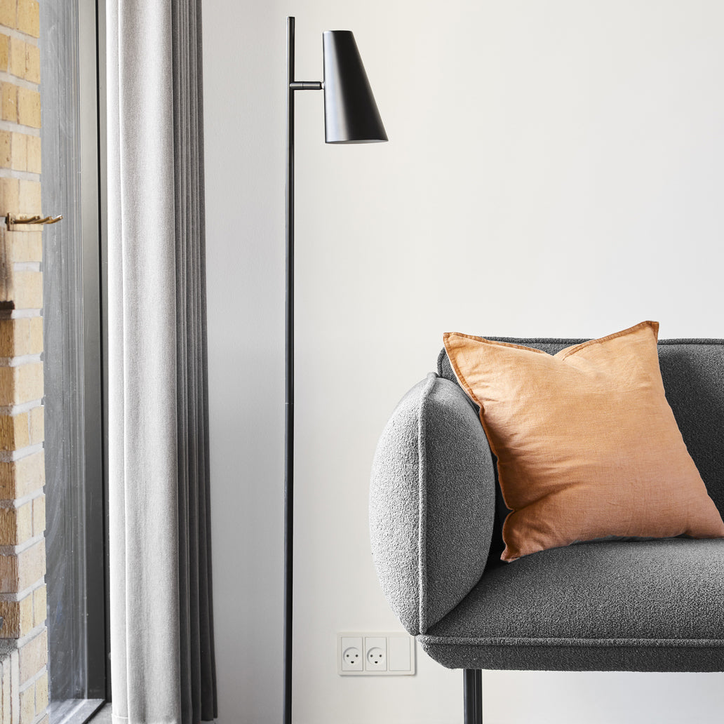 Cono Floor Lamp by Woud