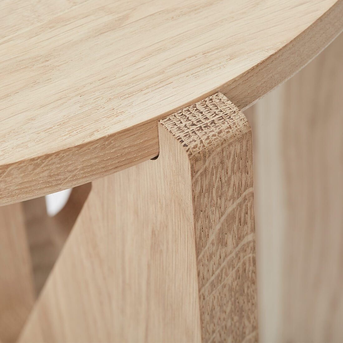 Simple Table by Kristina Dam