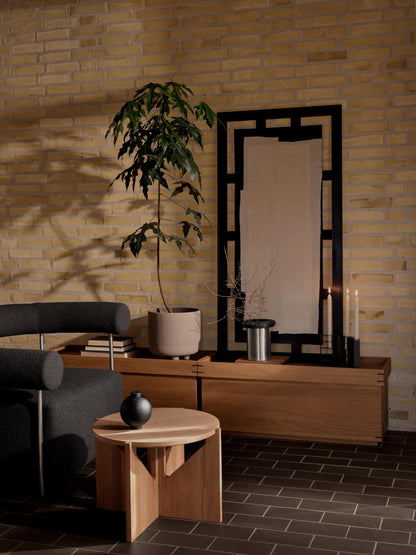 Simple Table by Kristina Dam
