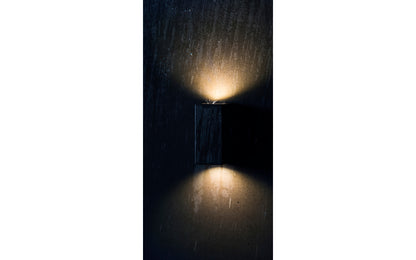 D Wall Light