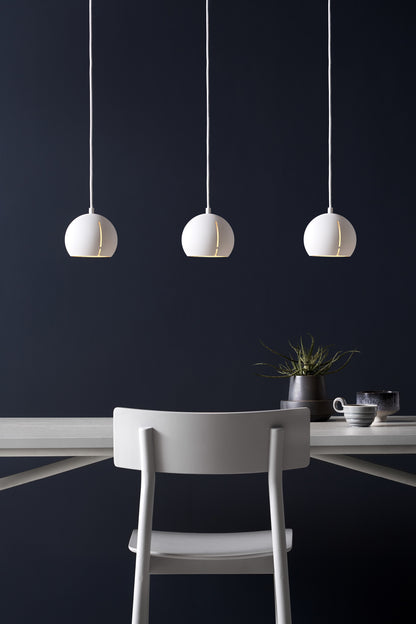 Gap Pendant - Round by Woud
