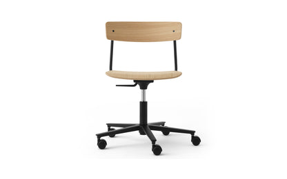Cross Task Chair by Takt